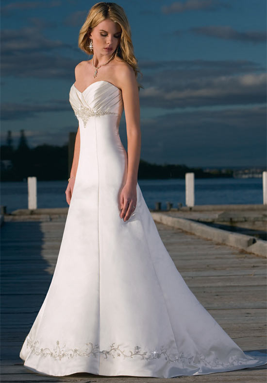 Handmade Classic Formal Beach Bridal Gown / Wedding Dress BE039